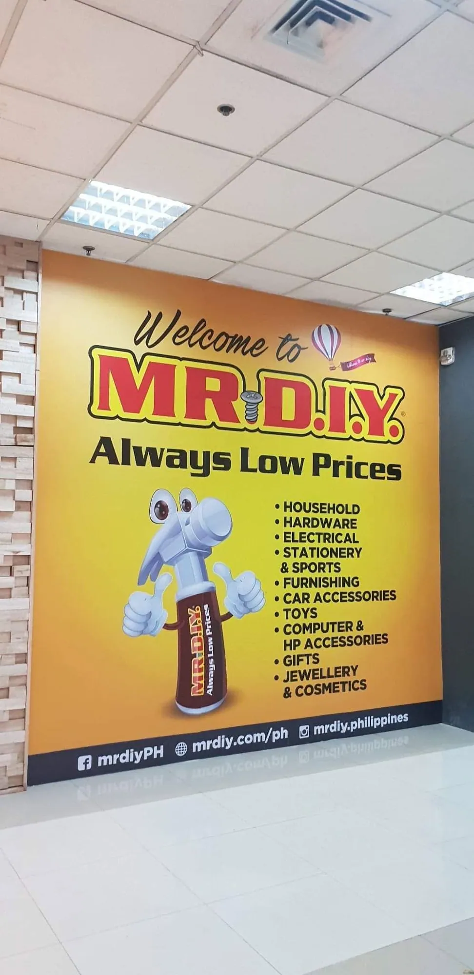 Mr. D.I.Y. vinyl graphics, printed and installed by MCAV