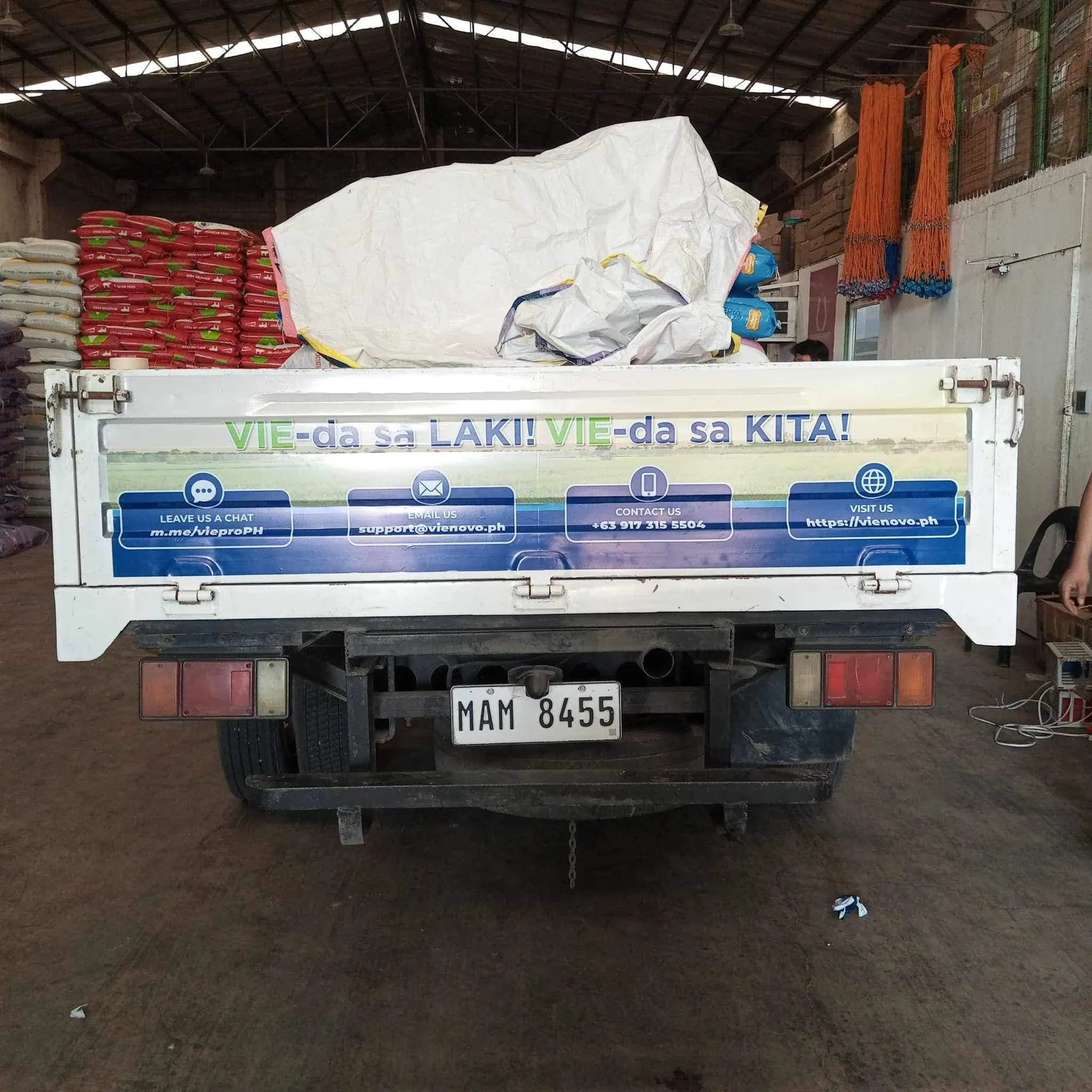 VIEPro vehicle wrap, printed and installed by MCAV